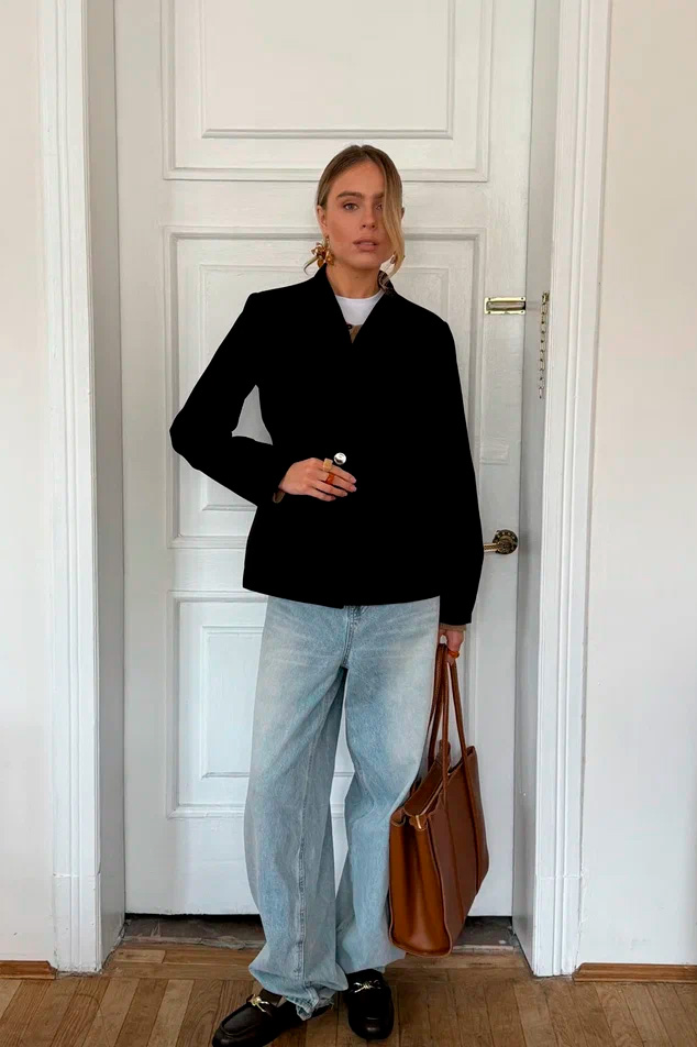 Жакет приталенный с защипами