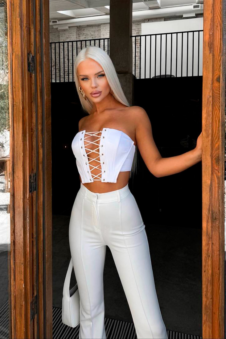 Топ-корсет на шнуровке