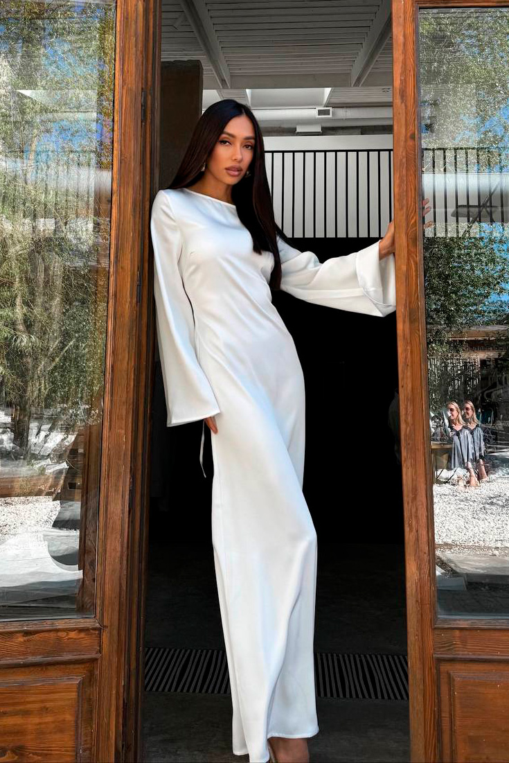 Платье со шнуровкой