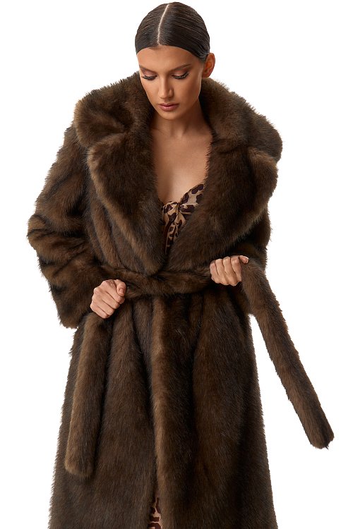 Шуба длинная из искусственного меха