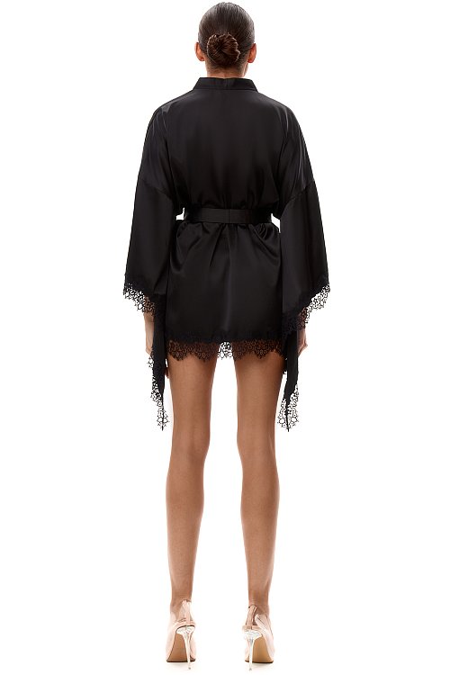 ХАЛАТ SERENA ИЗ ЭКОШЁЛКА С КРУЖЕВОМ