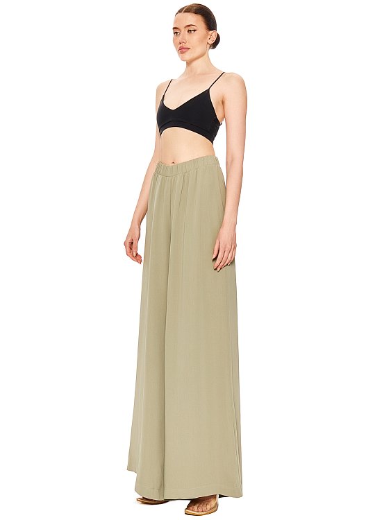 Брюки широкие на резинке