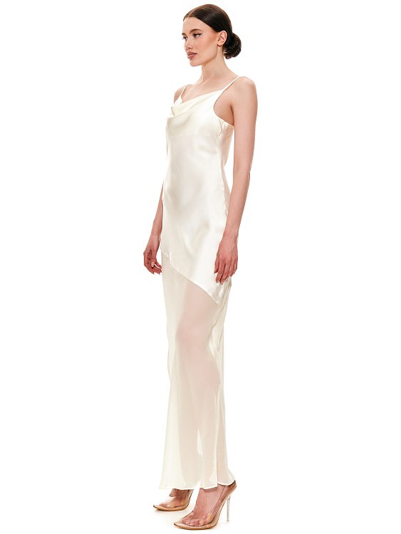 Платье из атласа