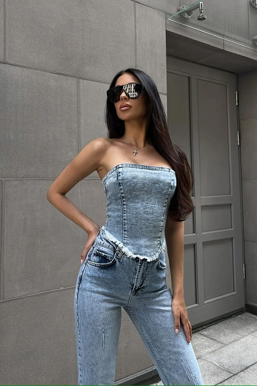 Топ-бандо с необработанным низом