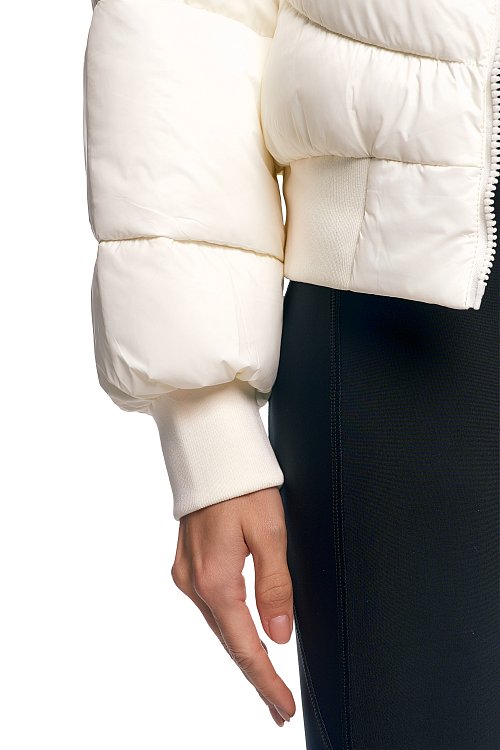 Пуховик укороченный с мехом