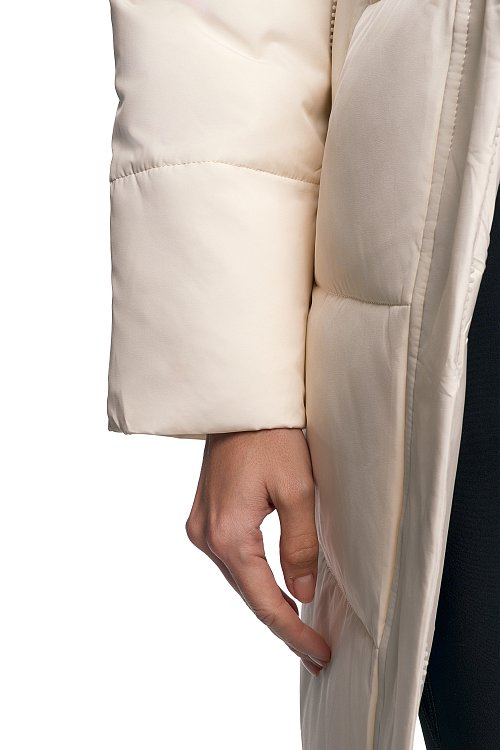 Пуховик удлинённый с капюшоном