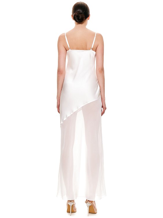 Платье из атласа