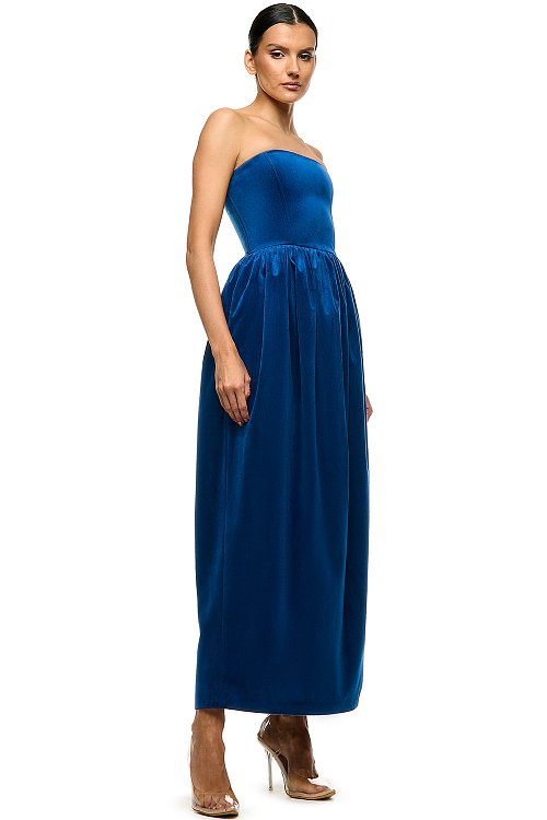 КОРСЕТНОЕ ПЛАТЬЕ-МИДИ ИЗ ПЛОТНОГО БАРХАТА «BLUE VELVET»