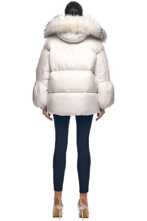 Пуховик укороченный с английским воротником