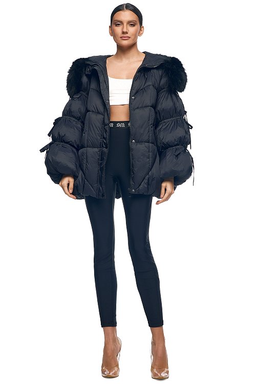 Куртка с завязками на рукавах