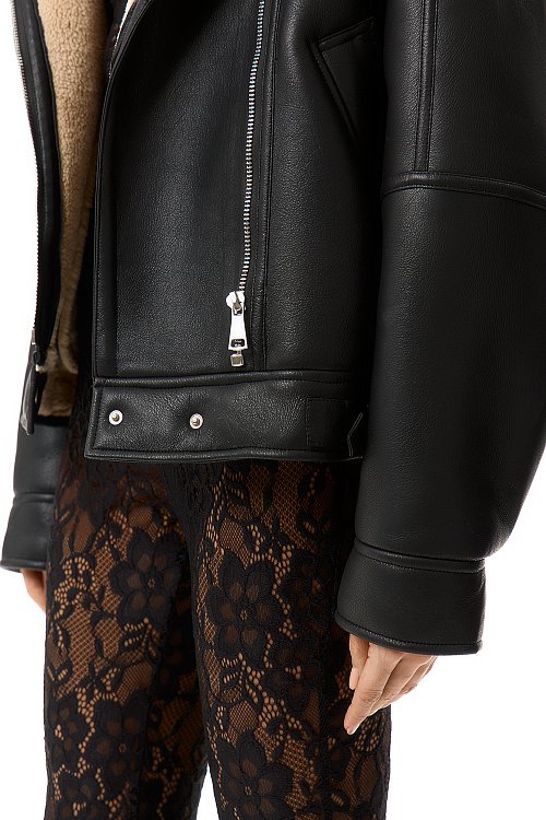 Кожаный бомбер с мехом