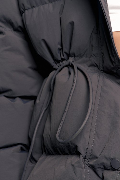 Пуховик приталенный