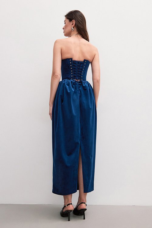 КОРСЕТНОЕ ПЛАТЬЕ-МИДИ ИЗ ПЛОТНОГО БАРХАТА «BLUE VELVET»