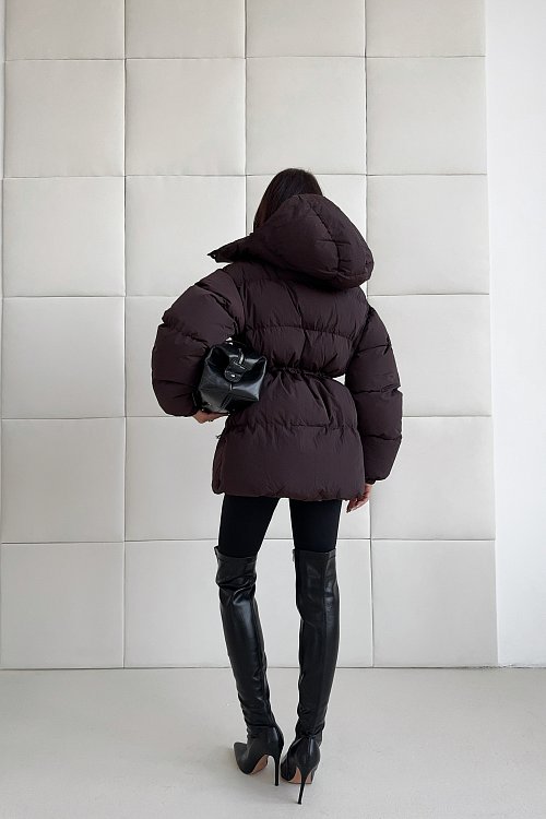 Пуховик приталенный