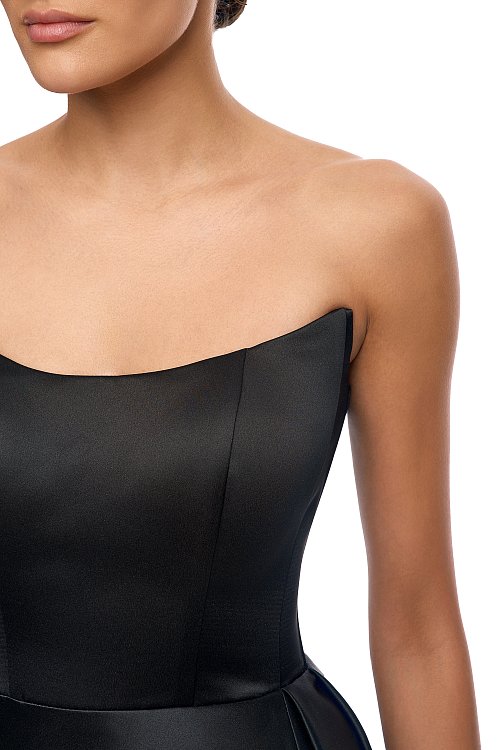 Корсетное пышное платье в пол с разрезом