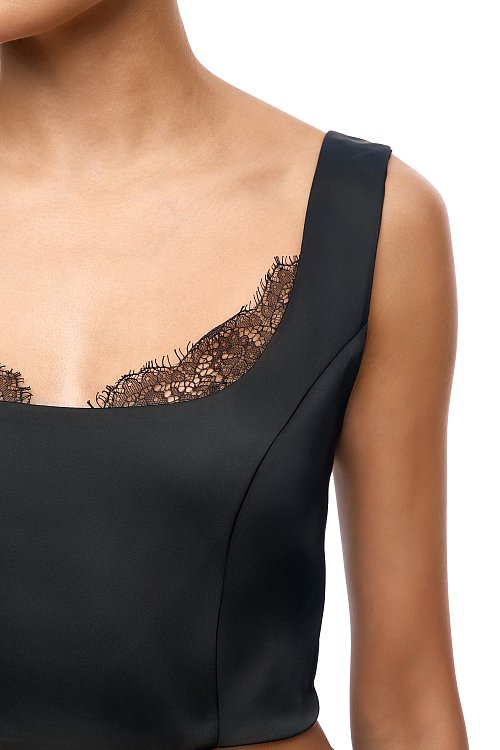 Костюм черный шелковый с кружевом 