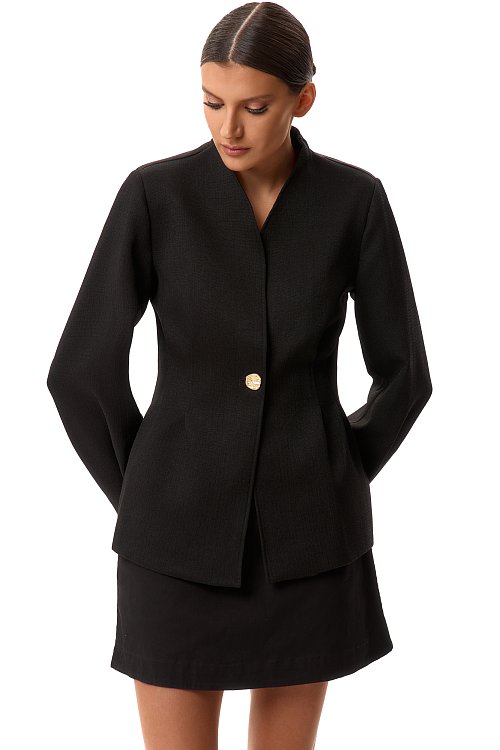 Жакет приталенный с защипами