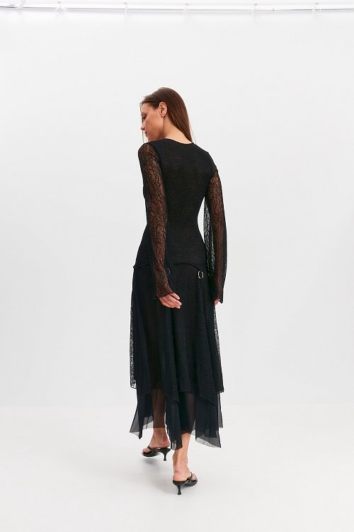 ПЛАТЬЕ ИЗ ИТАЛЬЯНСКОГО КРУЖЕВА «SALEM»