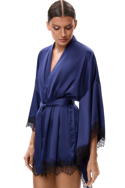 ХАЛАТ SERENA ИЗ ЭКОШЁЛКА С КРУЖЕВОМ