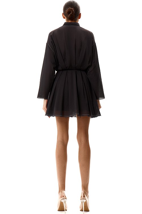 Приталенное платье-мини