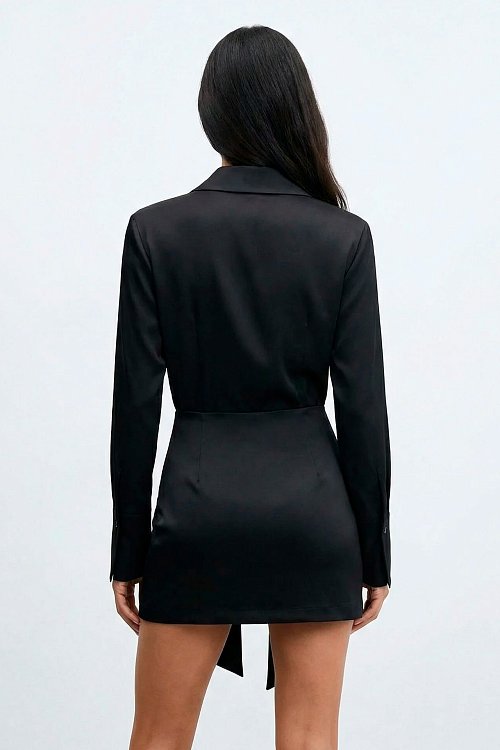 Платье с плечиками атласное