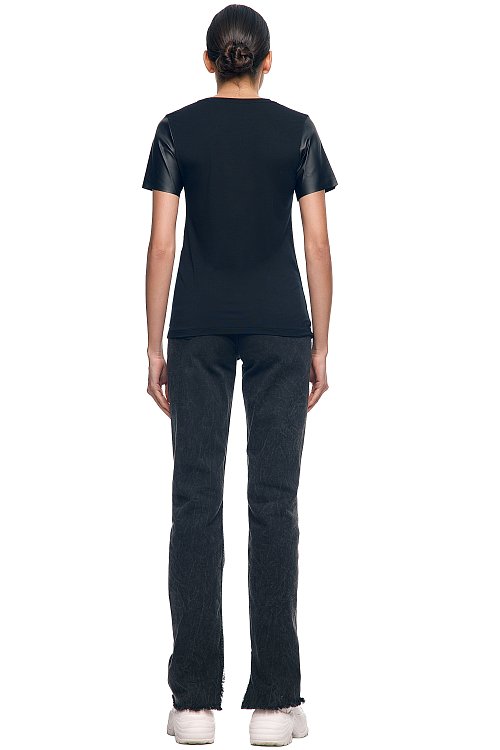 Футболка c кожаными рукавами