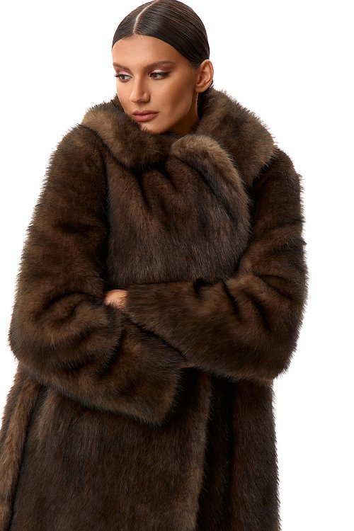 Шуба длинная из искусственного меха